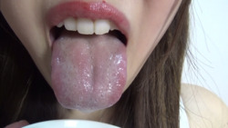 Amateur girls&#39; saliva and tongue play ~Misa edition~